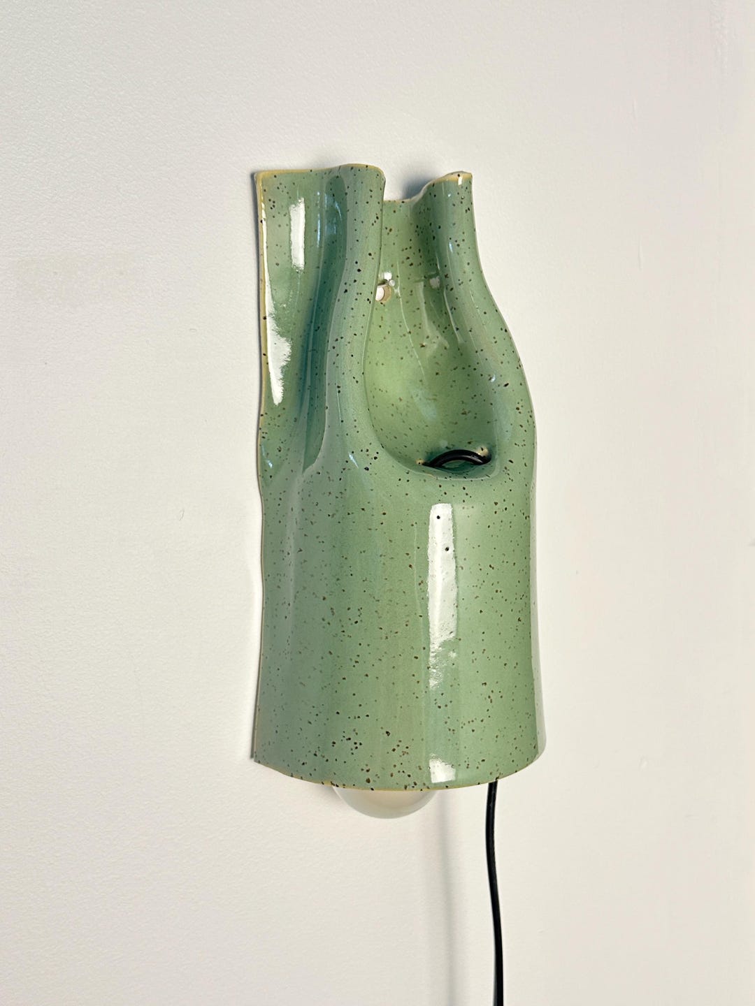 Green Plug-in Ceramic Wall Sconce, Modern Lamp, Easy-install Lighting for Bedrooms, Living Rooms, Dining Areas, Hallways, Contemporary Light